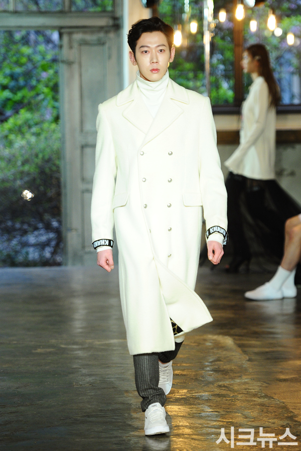 ������ ����