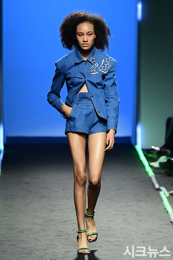 ������ ����