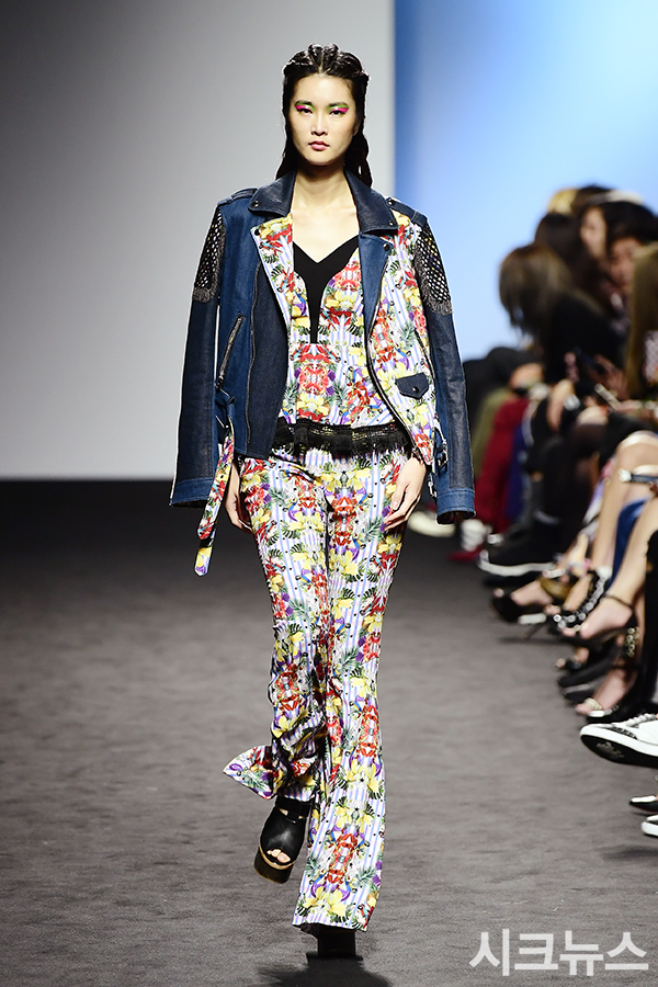 ������ ����