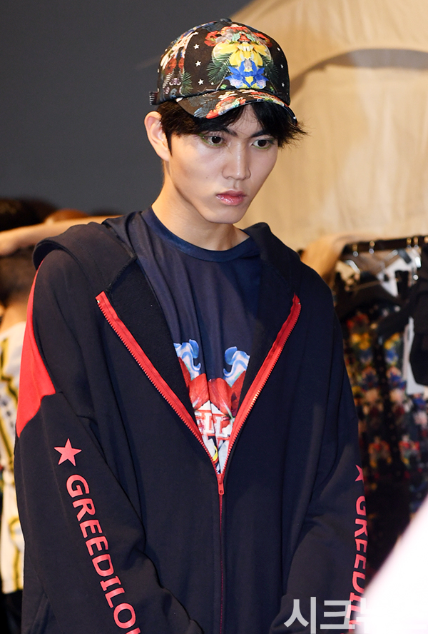 ������ ����