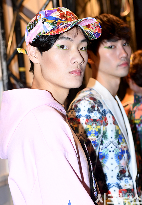 ������ ����