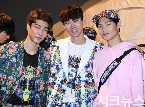 ������ ����