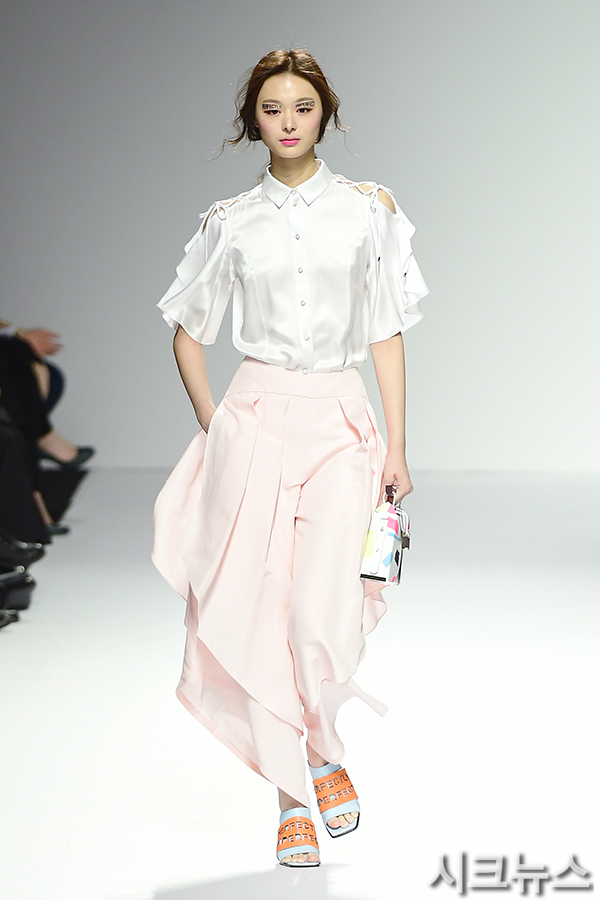 ������ ����