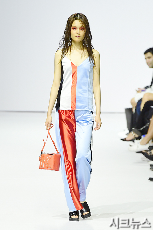 ������ ����