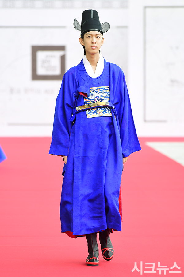 ������ ����