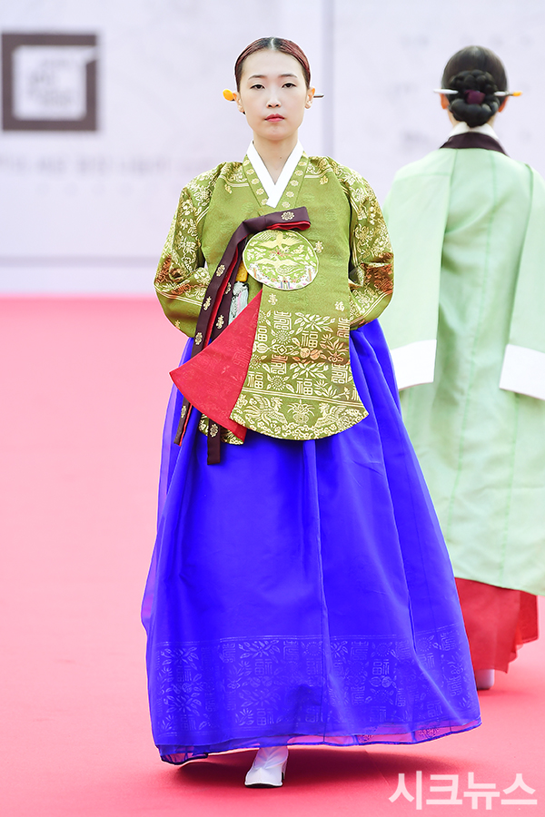 ������ ����