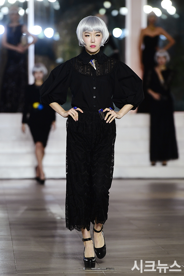 ������ ����