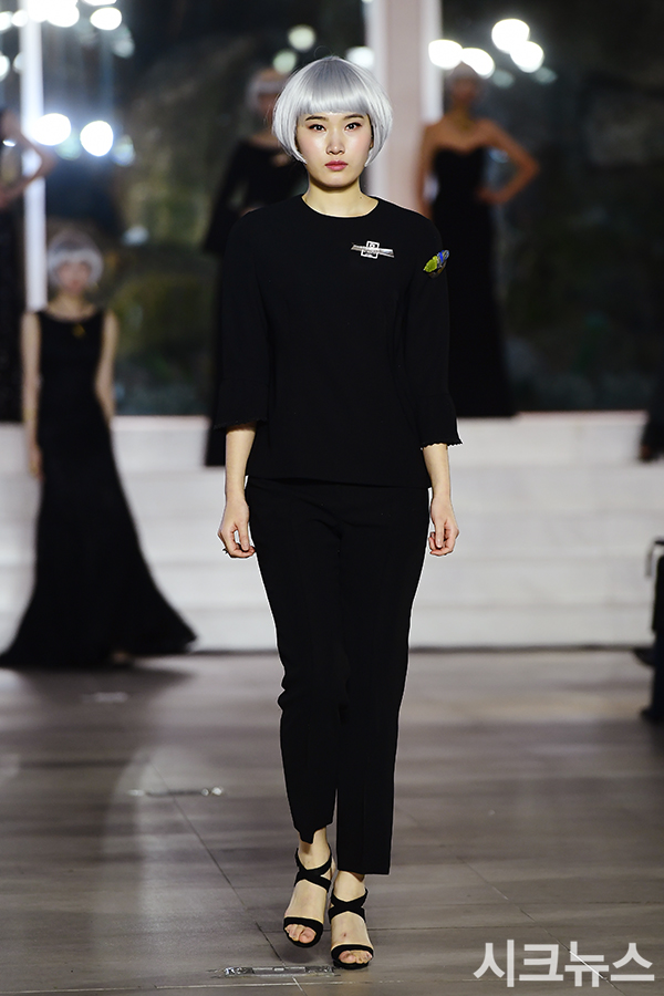 ������ ����