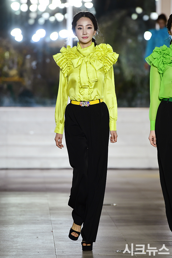 ������ ����