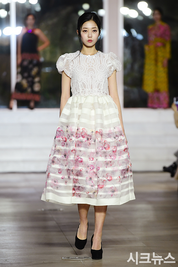 ������ ����