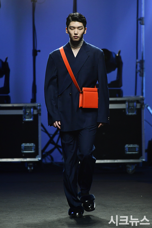 ������ ����
