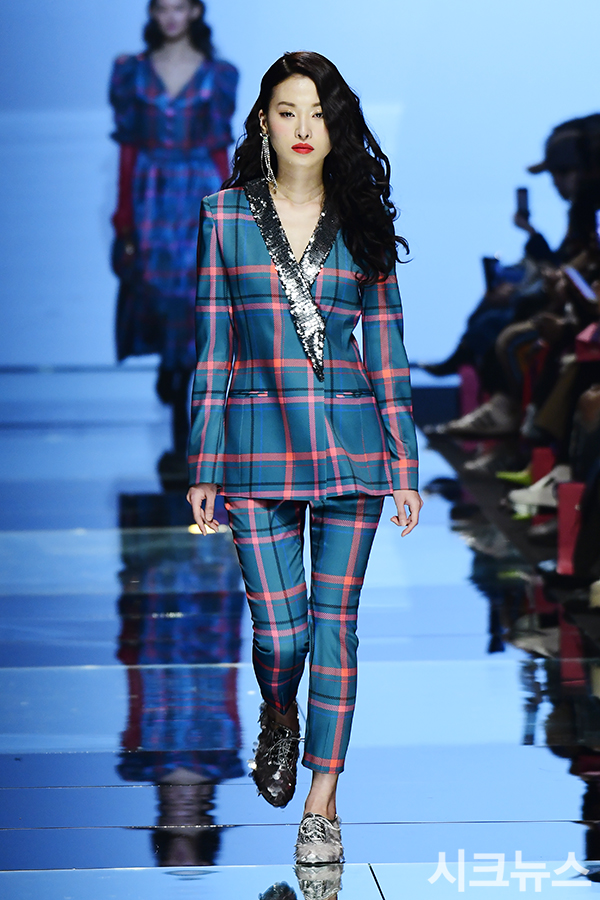 ������ ����