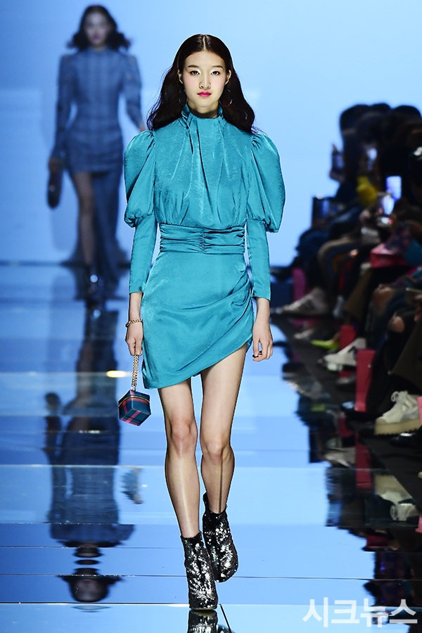 ������ ����