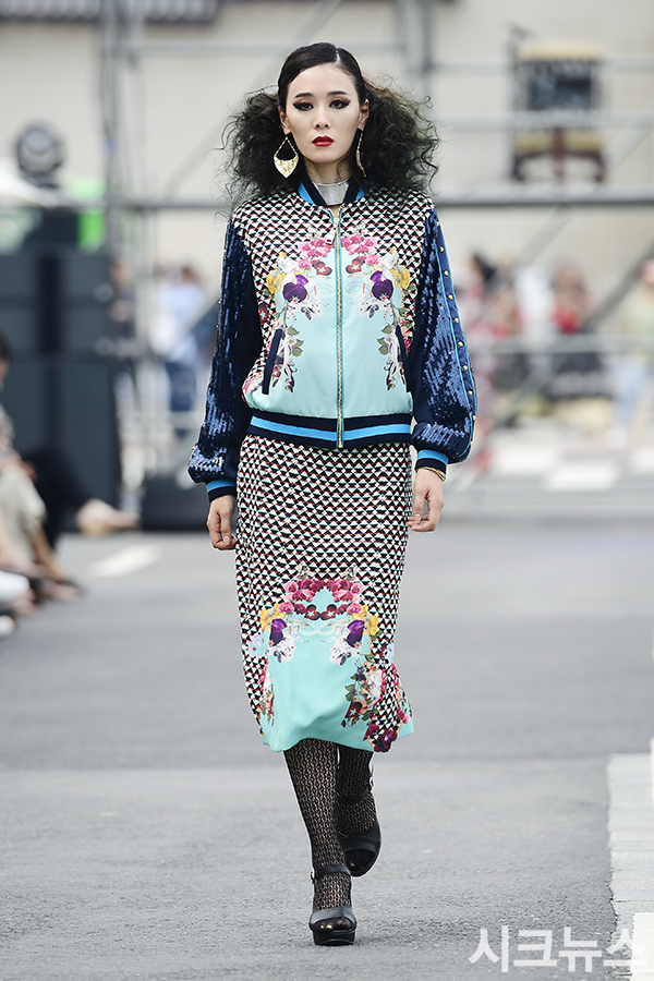 ������ ����