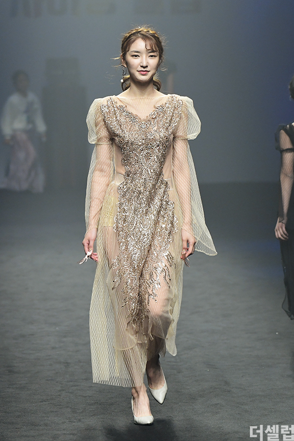 ������ ����