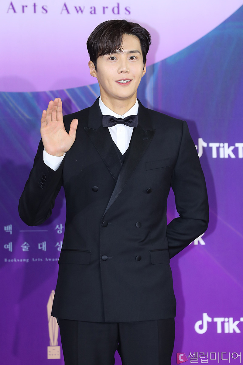 ������ ����