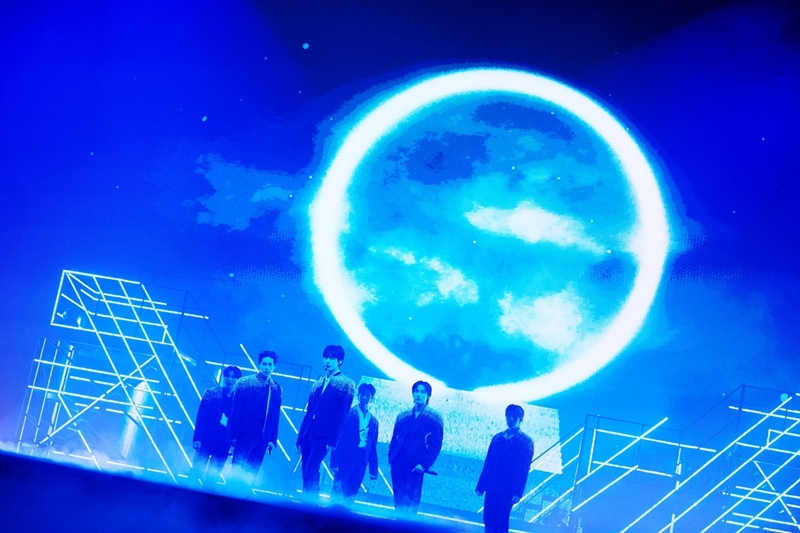 ������ ����