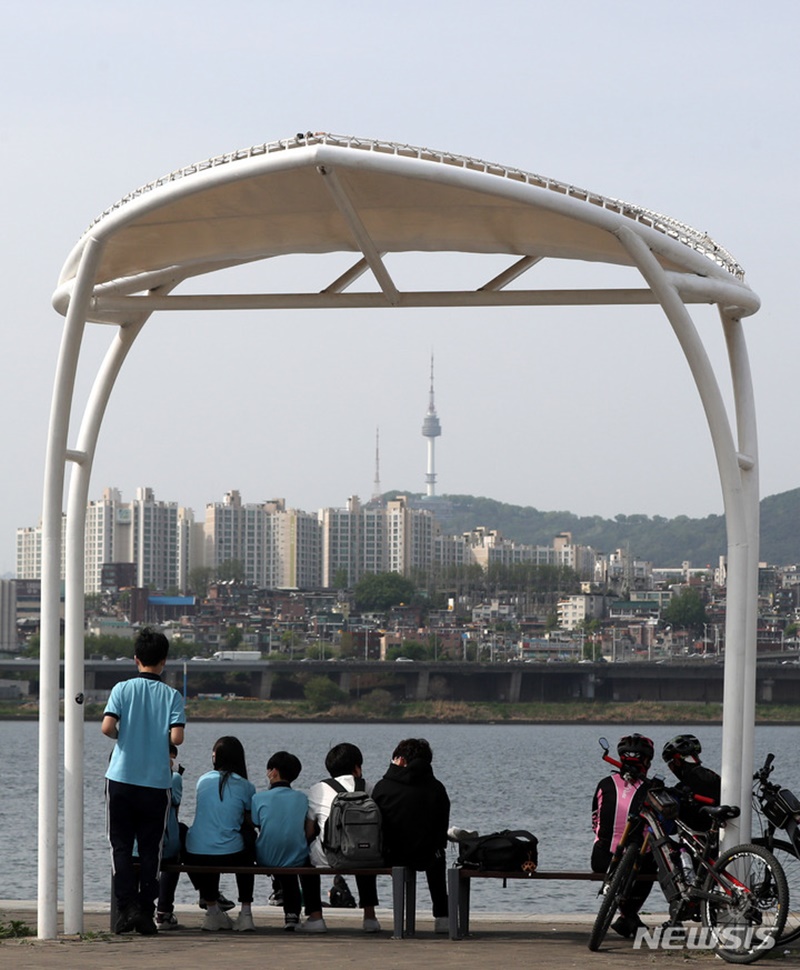 ���� ����