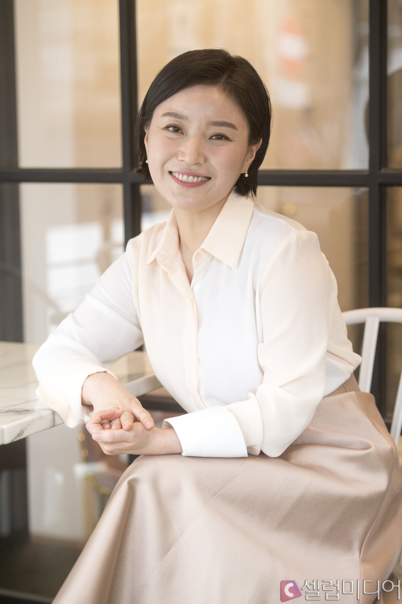 박성연, 코스모엔터와 전속계약 체결…명세빈과 한솥밥[공식]
