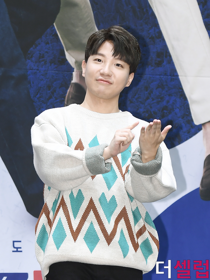 '<b>초통령</b>' <b>유튜버</b> 도티, 철도 선로 무허가 촬영에 사과 "절차상 미흡"
