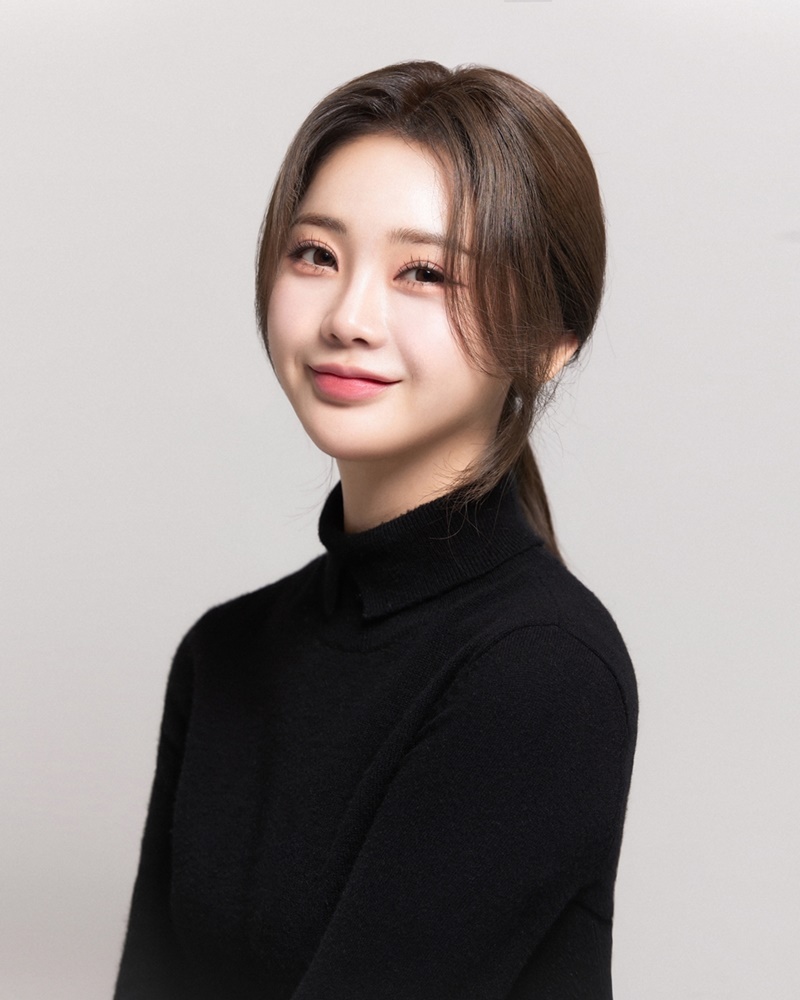 <b>홍지윤</b>, 초이랩 합류...<b>김연자</b>·에이핑크 4人과 한솥밥[공식]