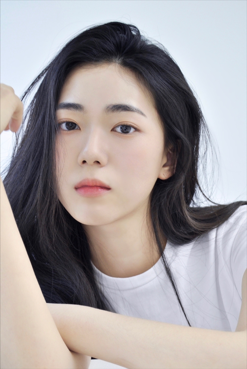 신예 <b>김지우</b>, 고현정 눈에 띌까…<b>연습생</b> 윤지영役 도전