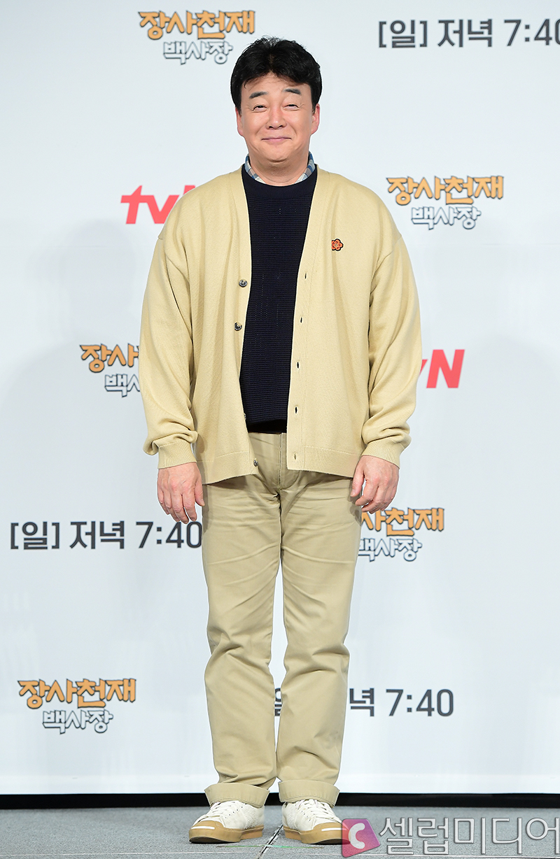 "왜 더본코리아는 법 위에 있냐"…'<b>백종원 방지법</b>' <b>청원</b>까지 등장