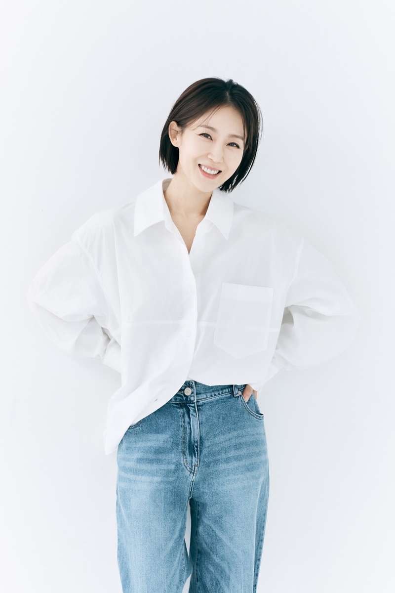 <b>손지윤</b>, <b>스프링이엔티</b>와 <b>전속 계약</b>…고규필·강기둥 한솥밥