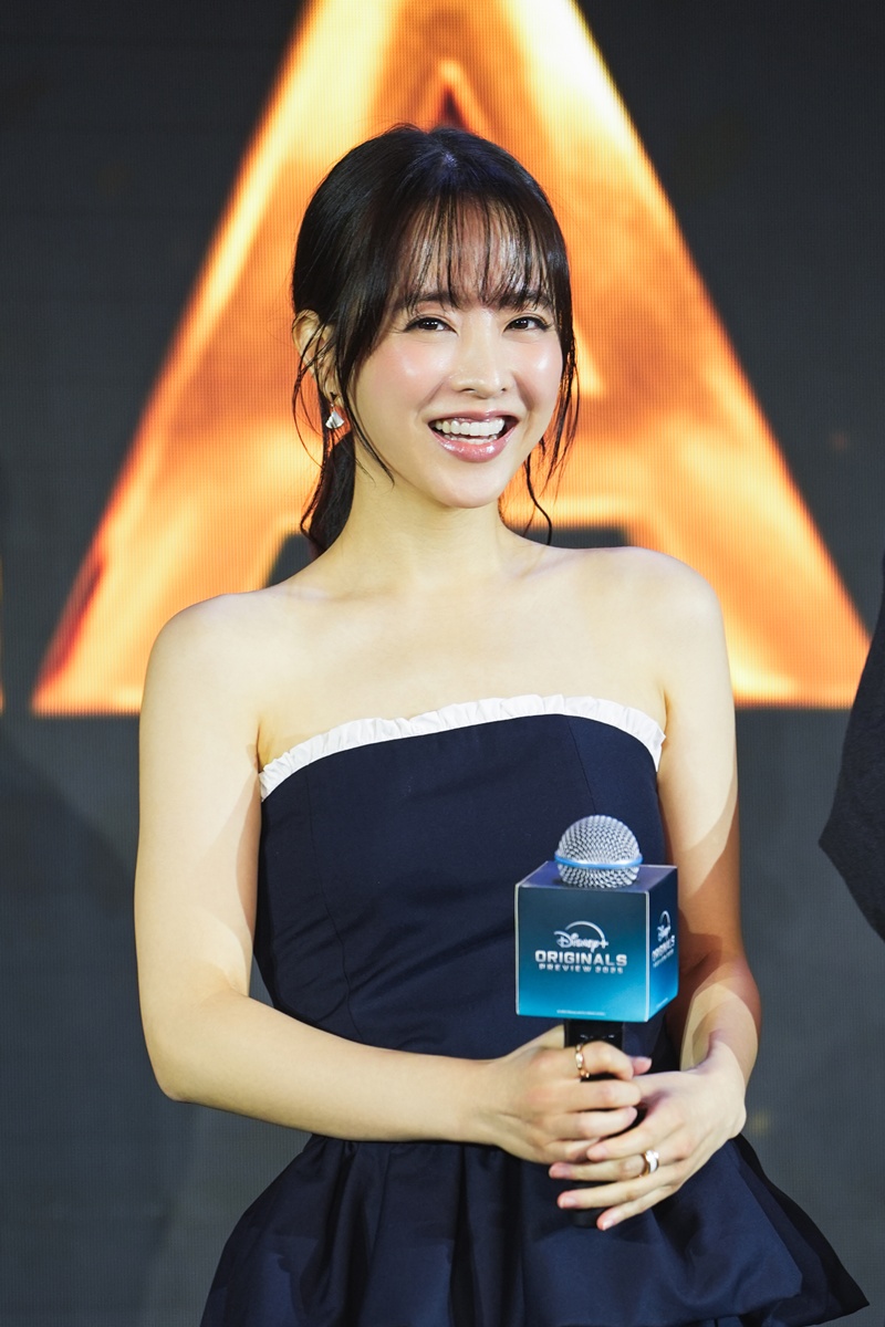 '<b>골드랜드</b>' <b>박보영</b> "기존과 다른 모습, 얼굴에 흙칠하고 도망"