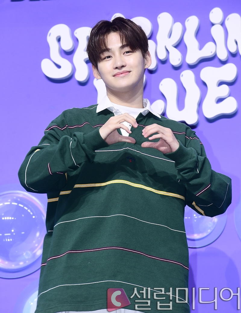 ��� ����