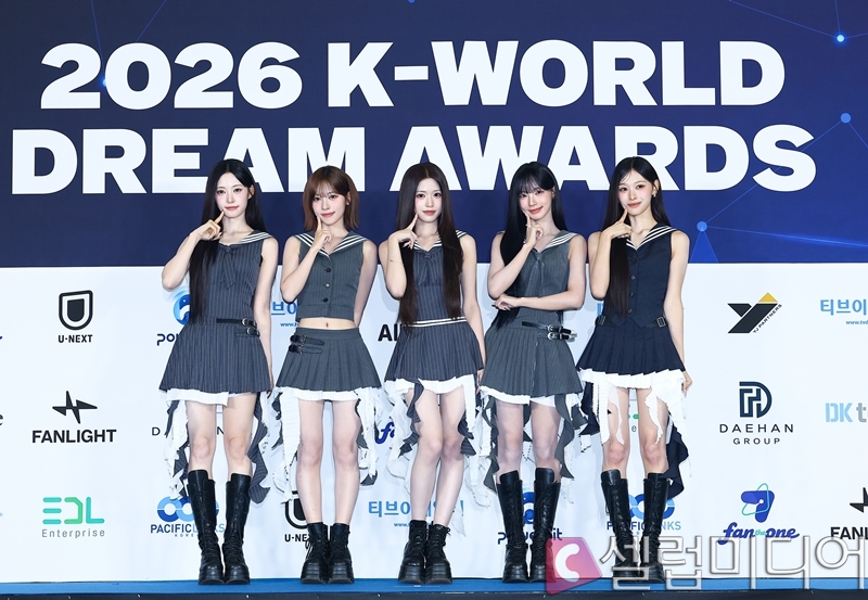 <b>리센느</b>, 방탄소년단·임영웅 제쳤다…8월 스타 <b>브랜드평판 1위</b>