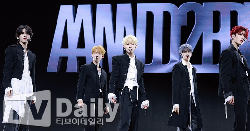 "2026년은 우리의 해"…<b>앤더블</b>, <b>첫 컴백</b>으로 증명할 성장[종합]