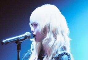 ����̹���