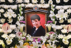 ����̹���