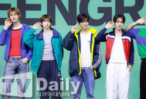 ����̹���